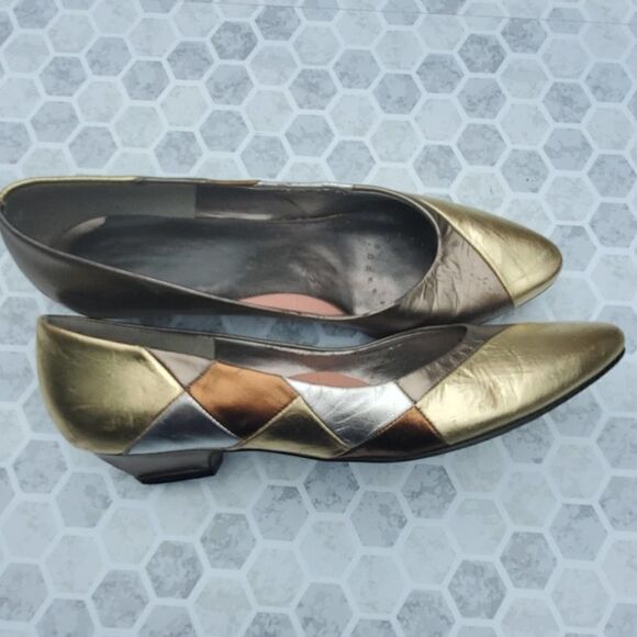 Vintage metallic Selby patch detail kitten heel - Picture 3 of 8